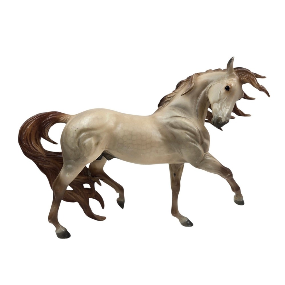 Breyer Traditional Lusitano 1498 Esprit Mold Rose Grey/Red Roan READ DESCRIPTION